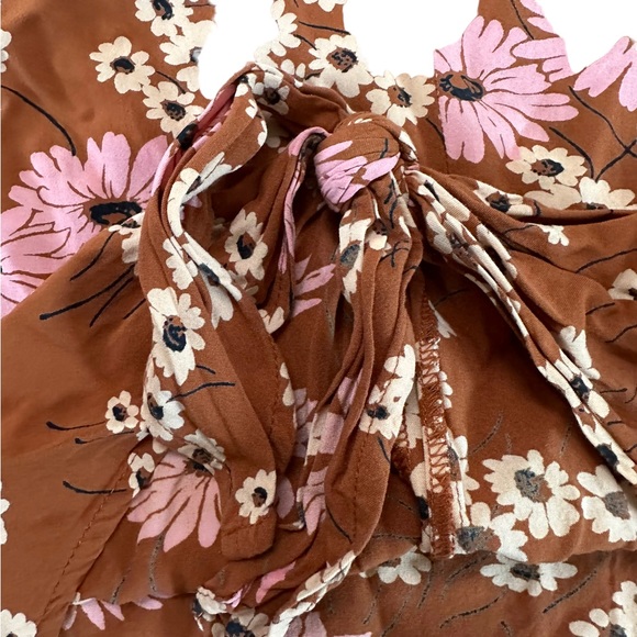 Madewell Novel Tie Front in Hillside Daisies Size Medium - Picture 13 of 17